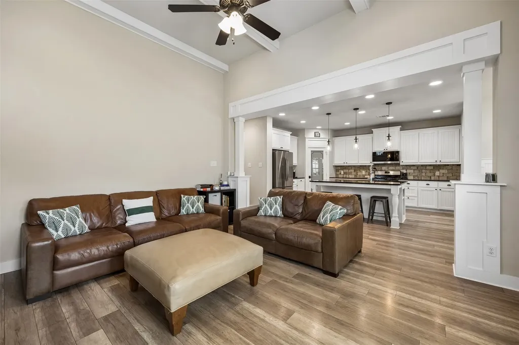 612 Myers Drive Lake Dallas TX 75065