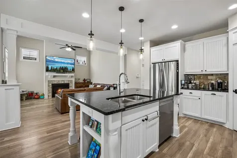 612 Myers Drive Lake Dallas TX 75065