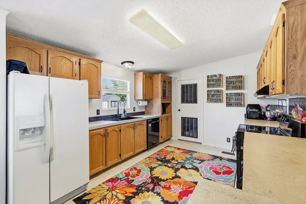 5894 Stone Creek Drive Sanger TX 76266