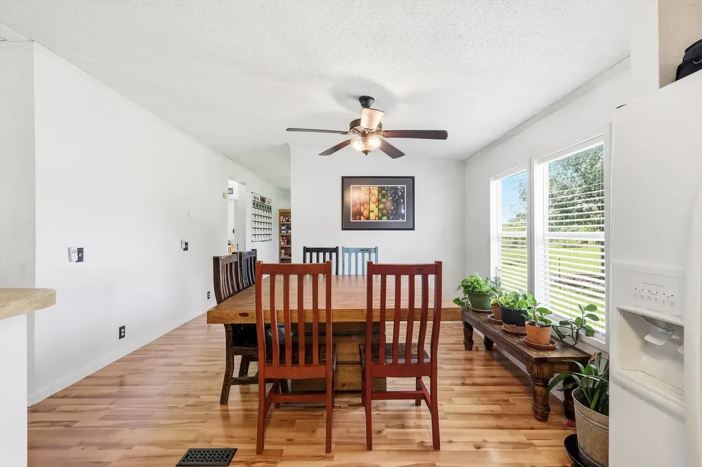 5894 Stone Creek Drive Sanger TX 76266