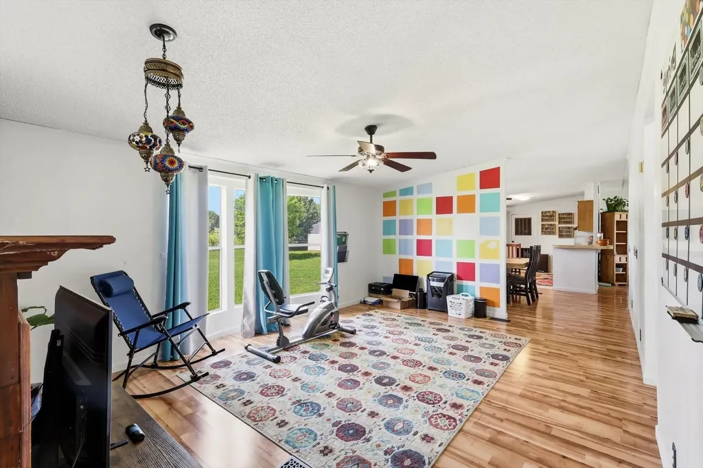 5894 Stone Creek Drive Sanger TX 76266