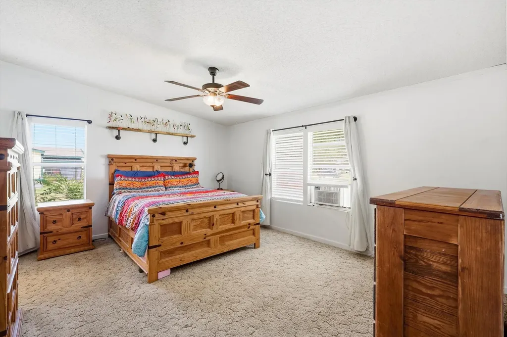 5894 Stone Creek Drive Sanger TX 76266