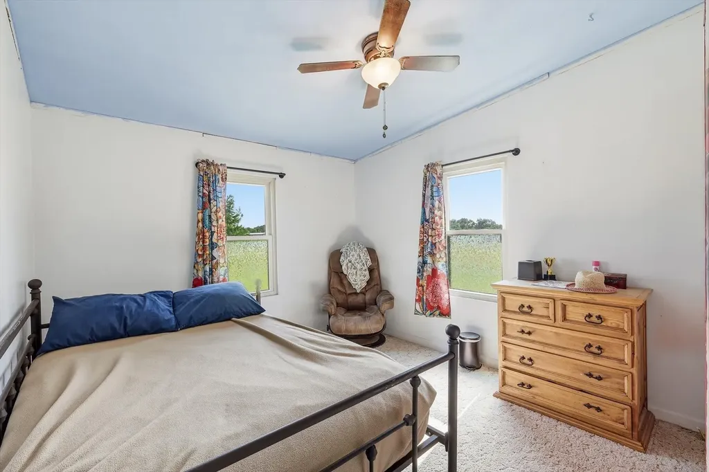 5894 Stone Creek Drive Sanger TX 76266