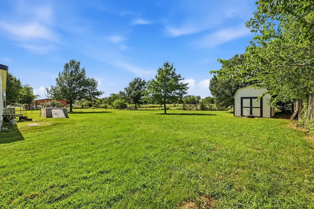 5894 Stone Creek Drive Sanger TX 76266