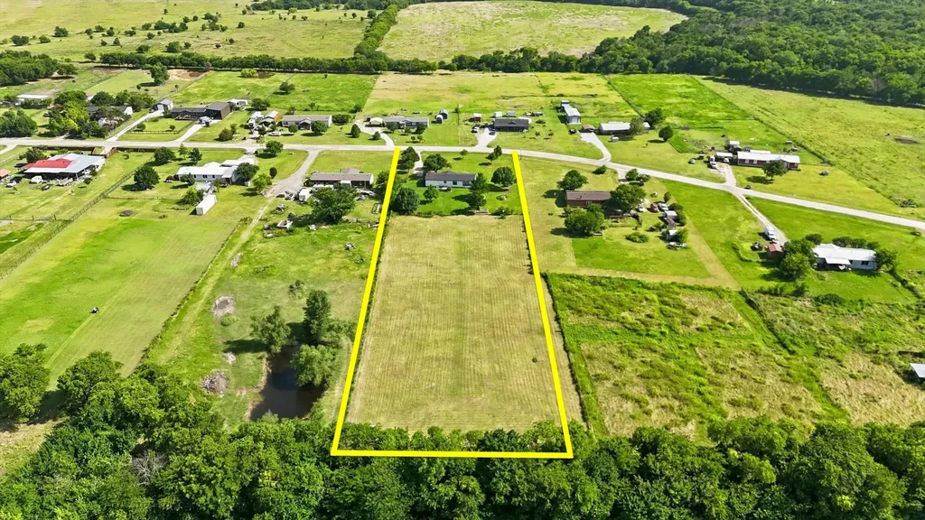 5894 Stone Creek Drive Sanger TX 76266