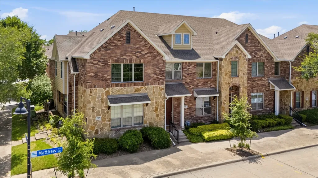527 Matthew Place Richardson TX 75081