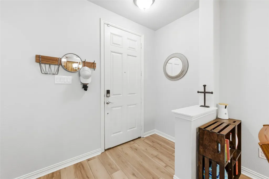 527 Matthew Place Richardson TX 75081