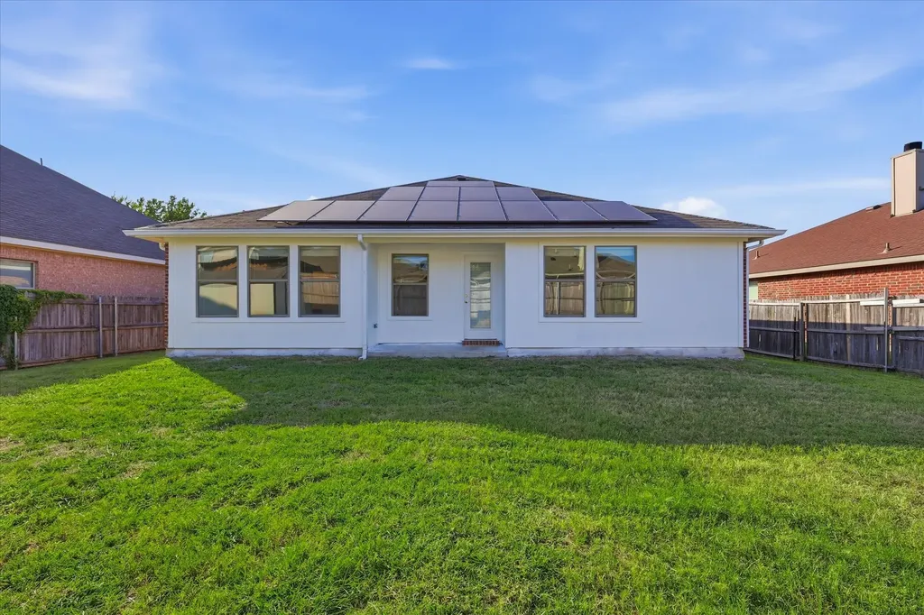 2032 Times Road Heartland TX 75126