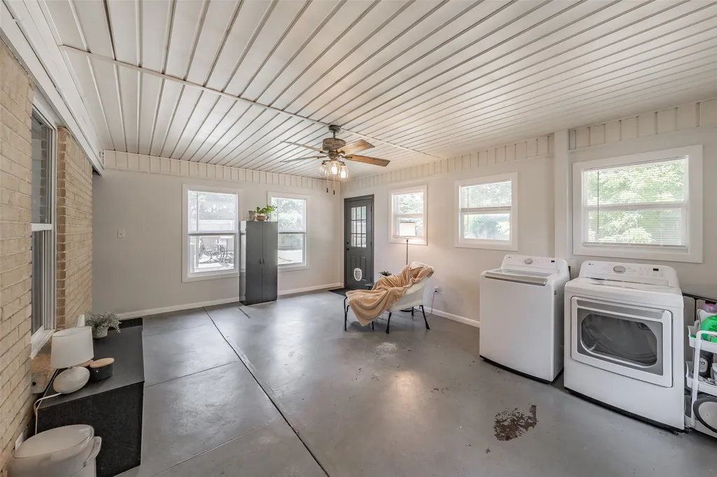 853 Lee Drive Bedford TX 76022