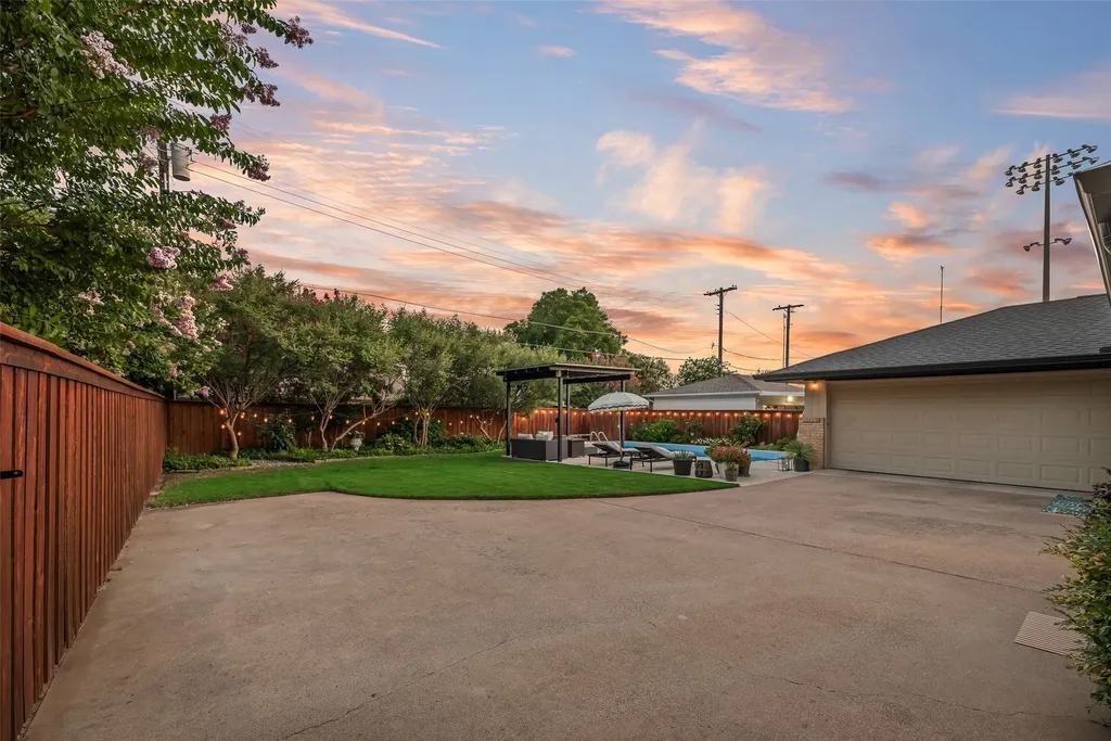 620 Cox Drive Irving TX 75062