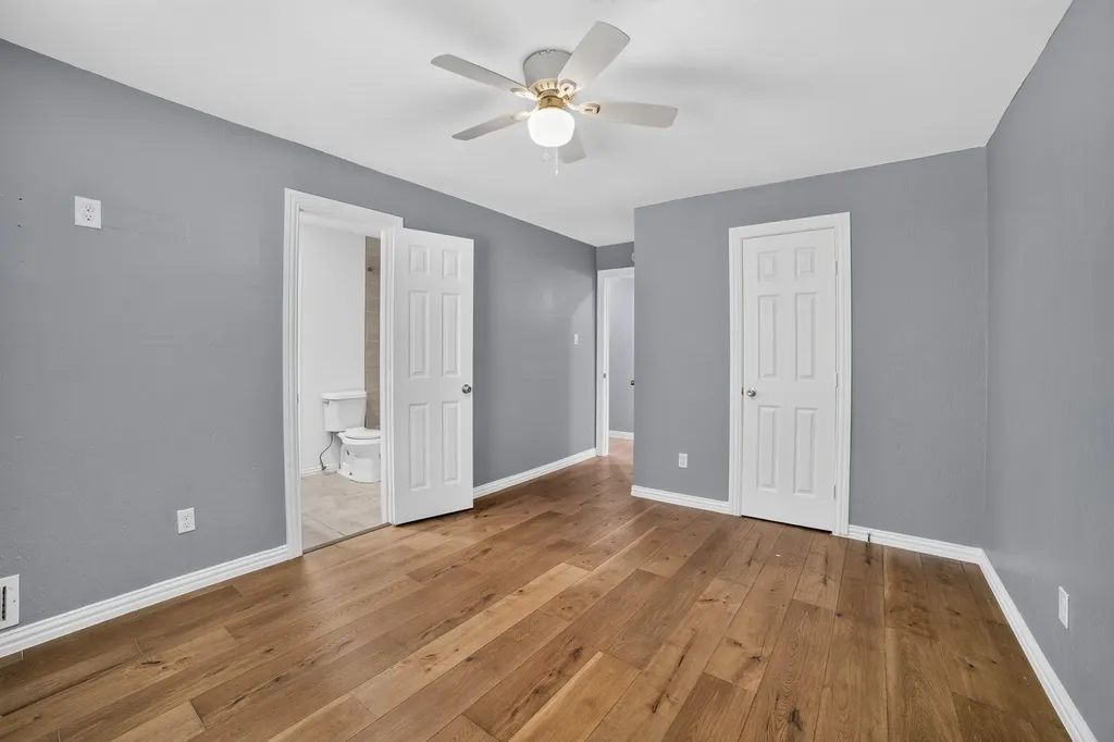 4730 Chilton Drive Dallas TX 75227