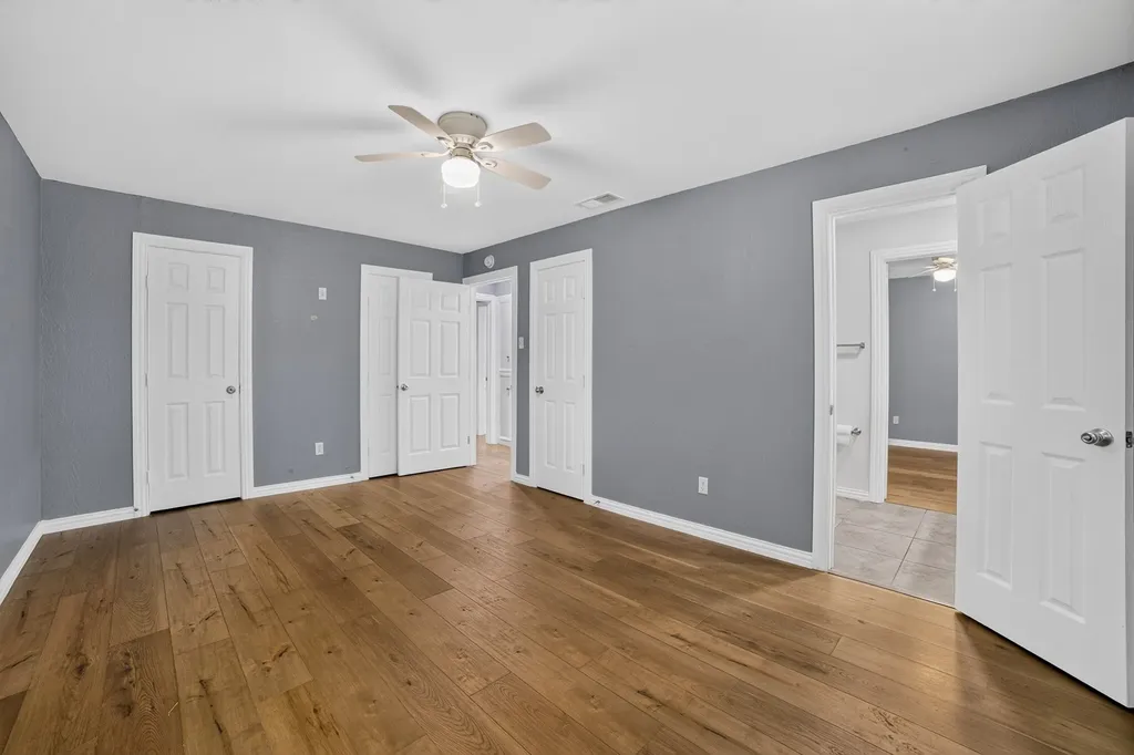 4730 Chilton Drive Dallas TX 75227