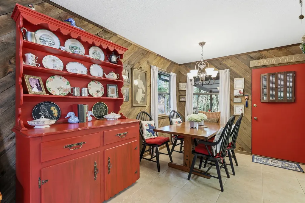 777 Wildwood Trail Weatherford TX 76085