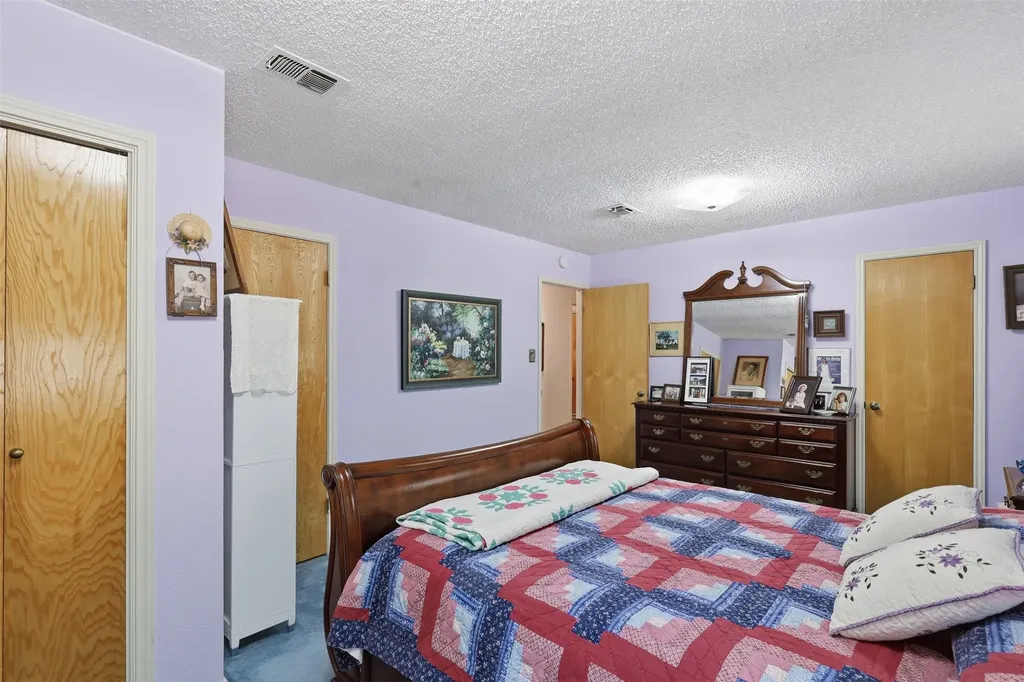 777 Wildwood Trail Weatherford TX 76085