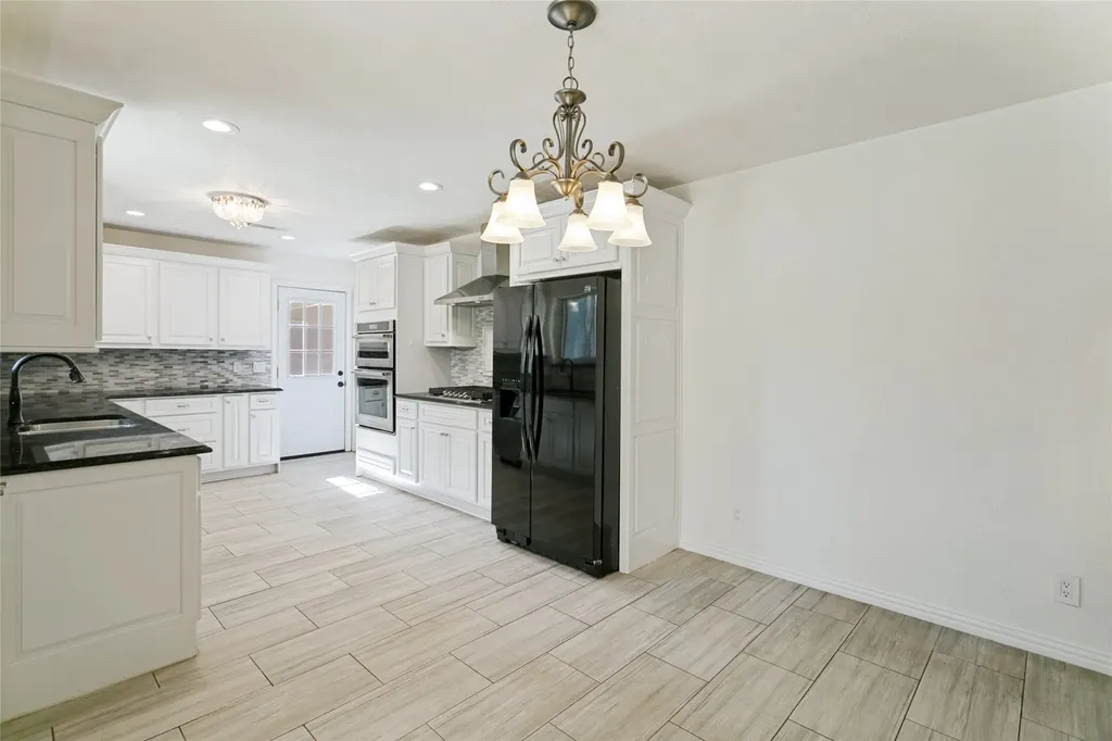 2 Rolling Hills Circle Denton TX 76205
