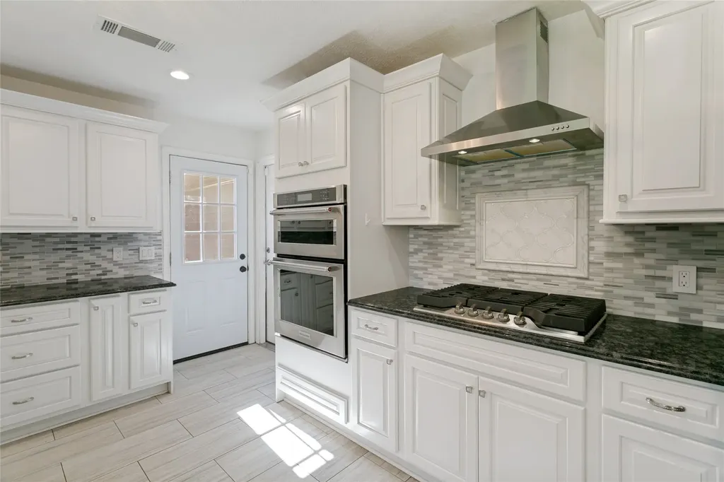 2 Rolling Hills Circle Denton TX 76205