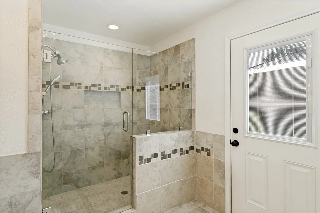 2 Rolling Hills Circle Denton TX 76205