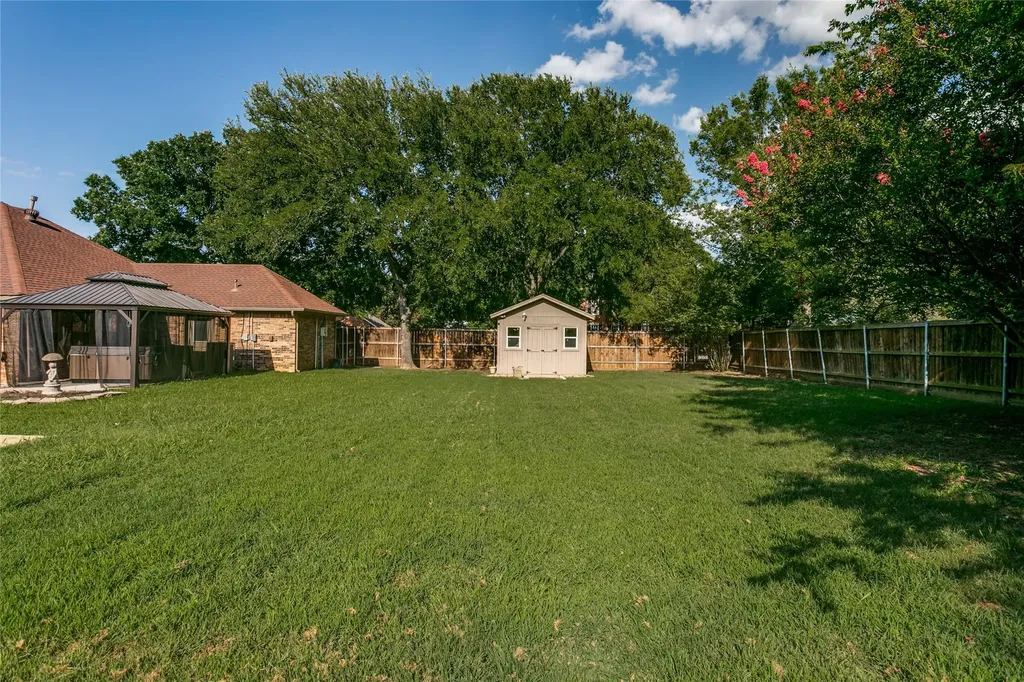 2 Rolling Hills Circle Denton TX 76205