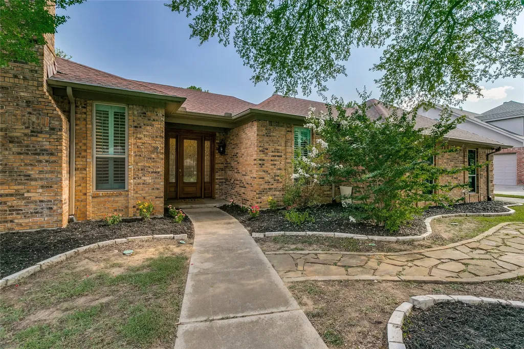 2 Rolling Hills Circle Denton TX 76205