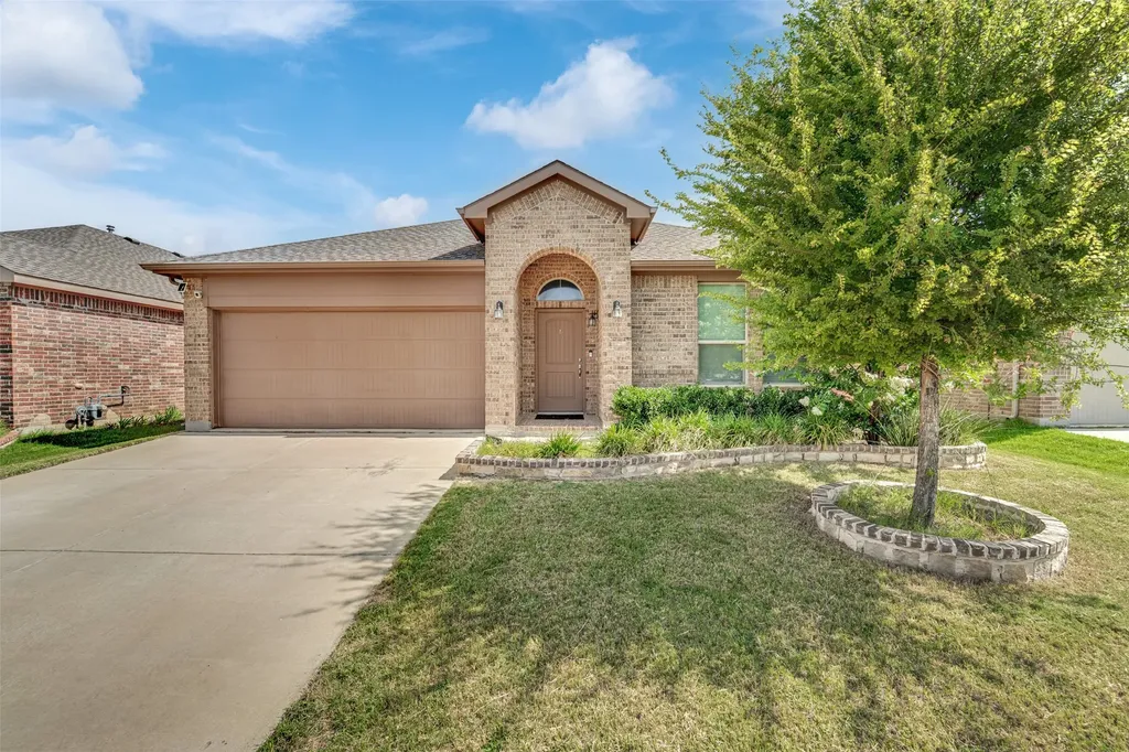 1129 Metaline Trail Fort Worth TX 76177