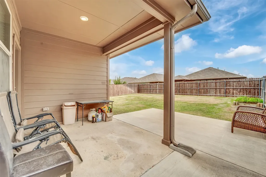1129 Metaline Trail Fort Worth TX 76177
