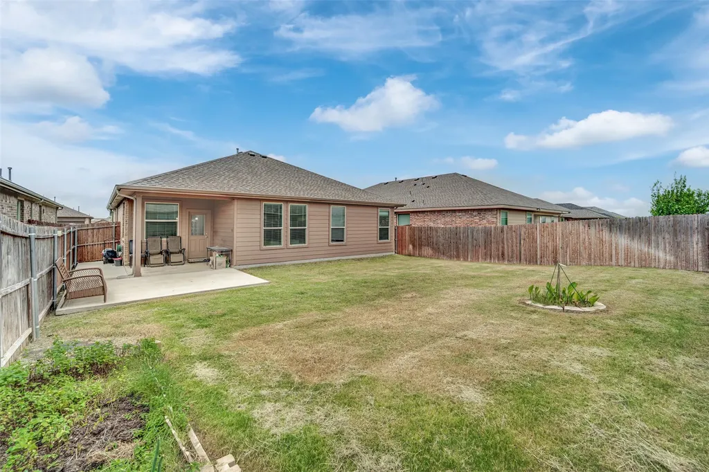 1129 Metaline Trail Fort Worth TX 76177