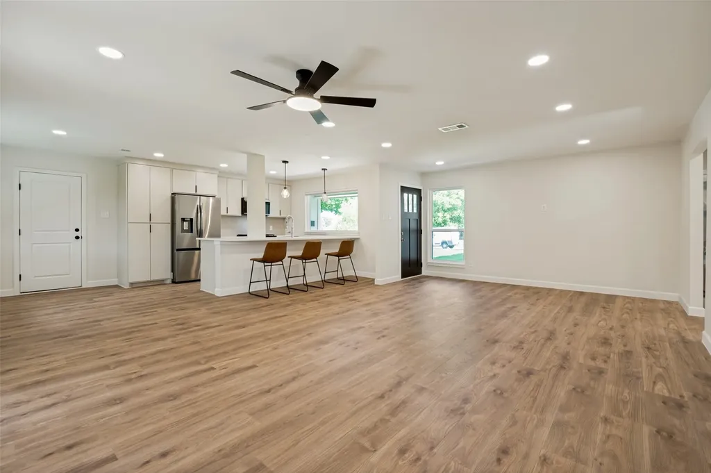 3550 Ridgeoak Way Farmers Branch TX 75234
