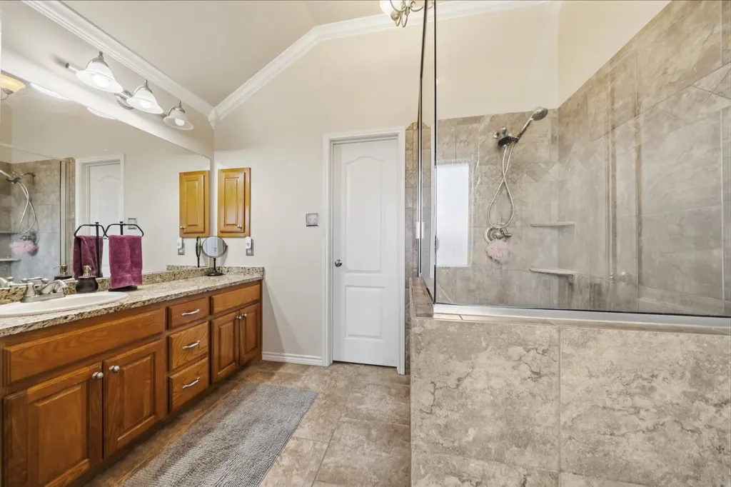 205 Hatter Drive Moody TX 76557