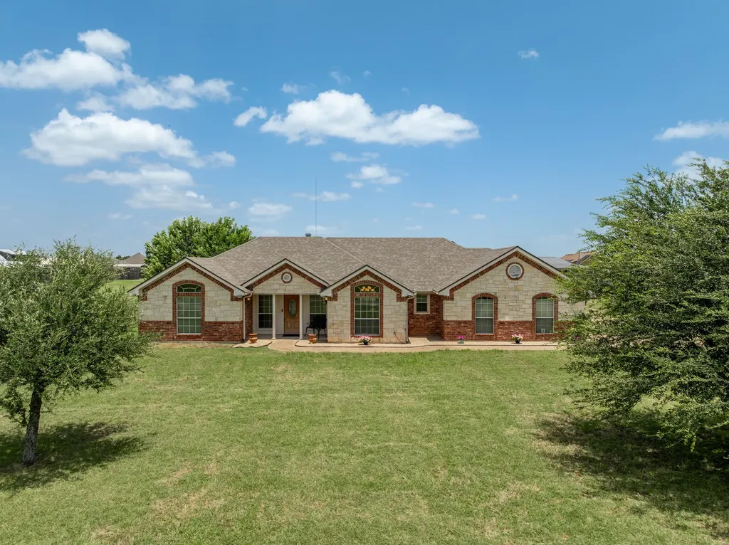 205 Hatter Drive Moody TX 76557