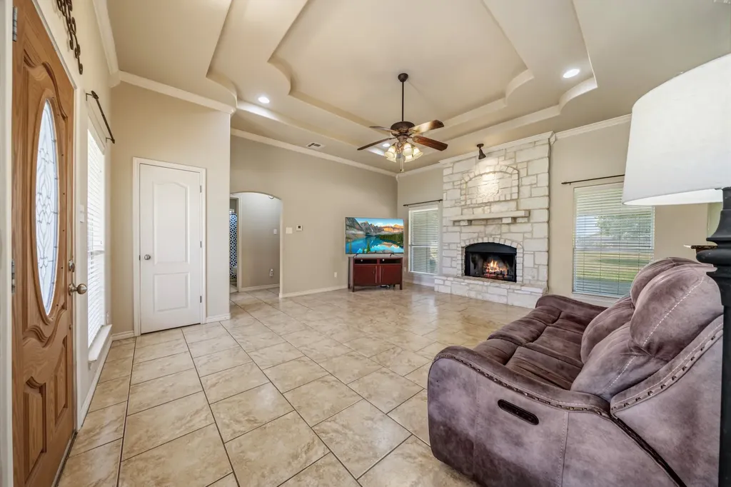 205 Hatter Drive Moody TX 76557