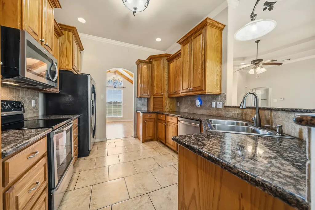 205 Hatter Drive Moody TX 76557
