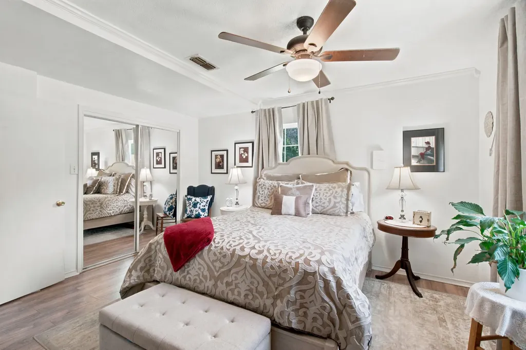 206 E North Street Aubrey TX 76227