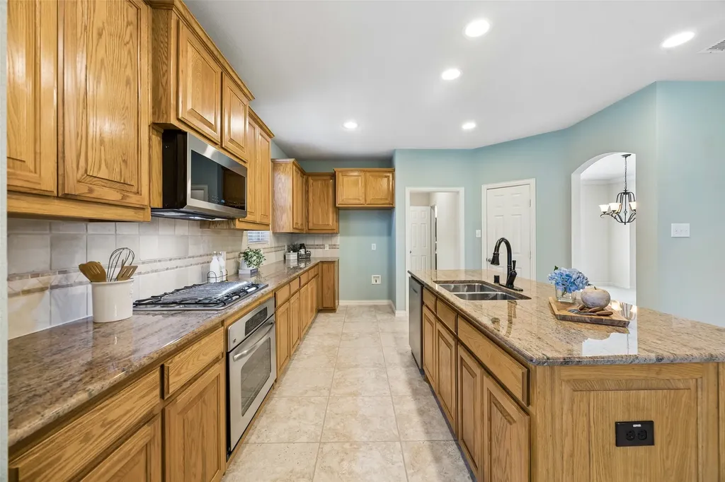 7001 Handen Drive Rowlett TX 75089