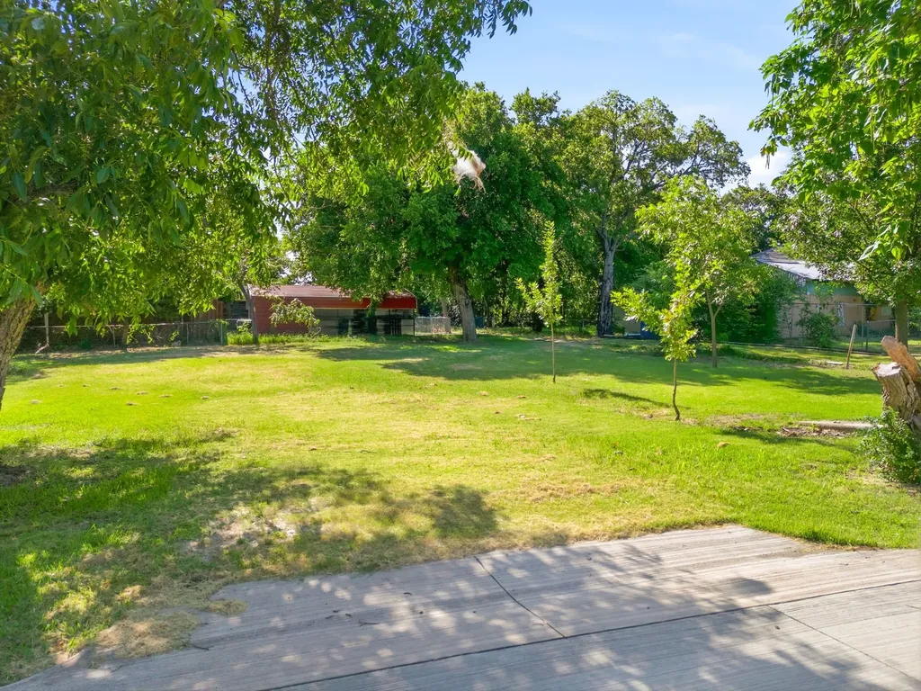 917 Mcclain Street Princeton TX 75407