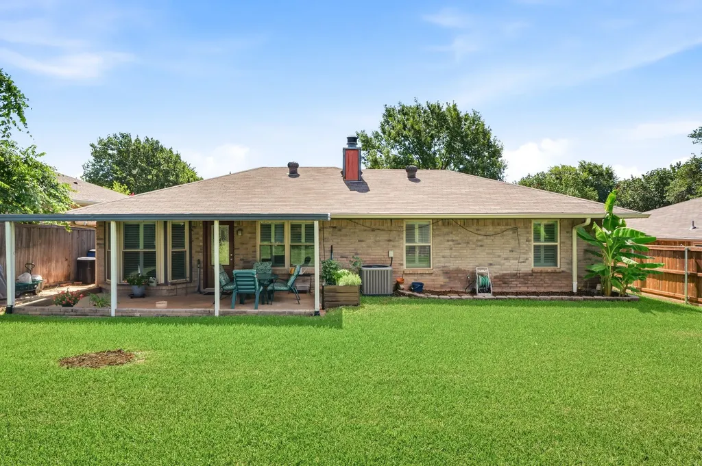2507 Poppy Lane Euless TX 76039