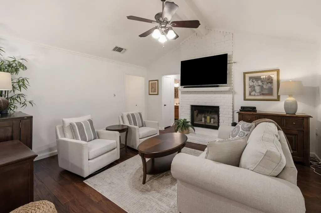 2507 Poppy Lane Euless TX 76039