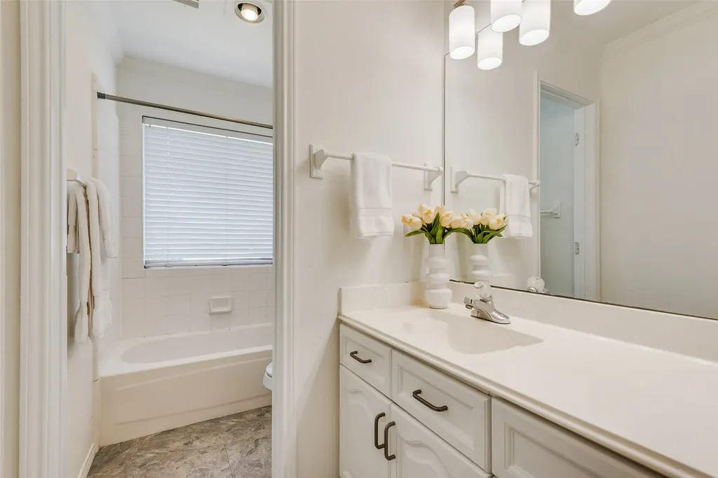 7602 Chadwick Court Dallas TX 75248