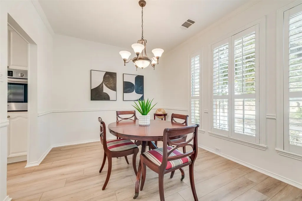 7602 Chadwick Court Dallas TX 75248