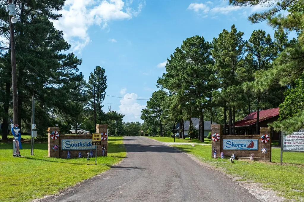 109 Lakeside Lane Streetman TX 75859