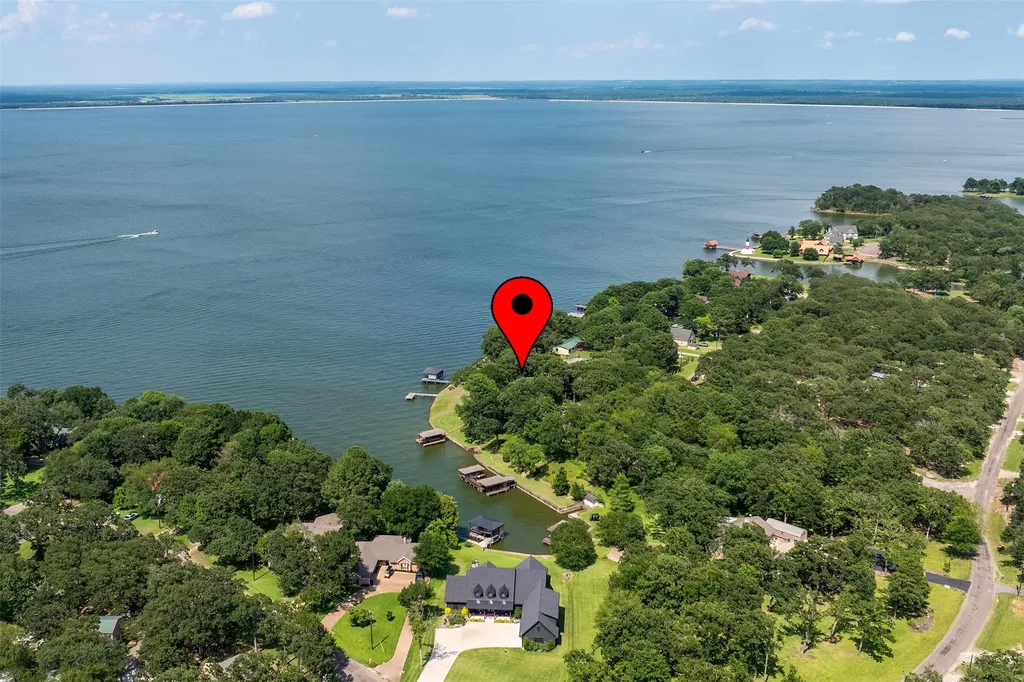 109 Lakeside Lane Streetman TX 75859
