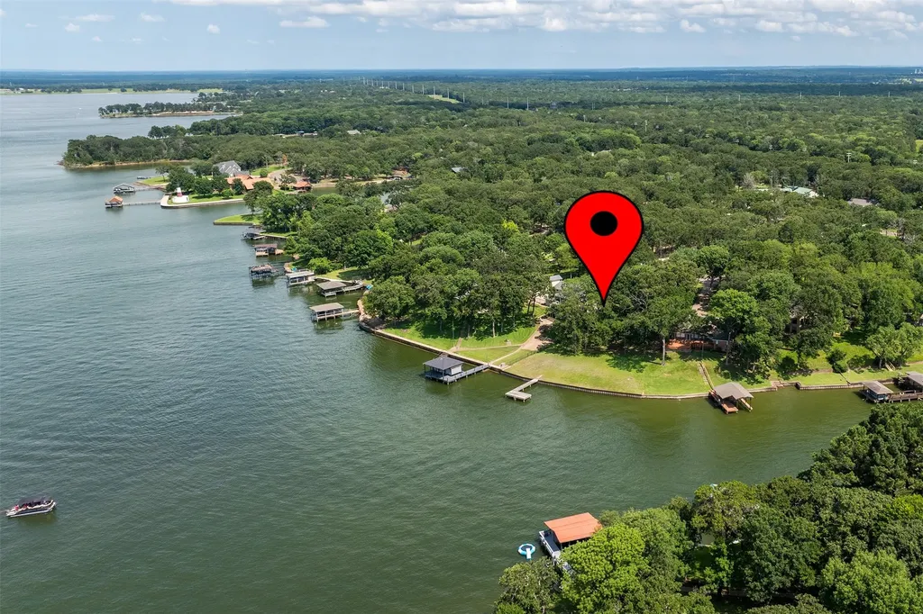 109 Lakeside Lane Streetman TX 75859