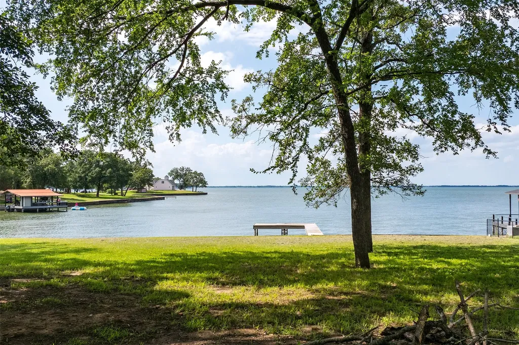 109 Lakeside Lane Streetman TX 75859