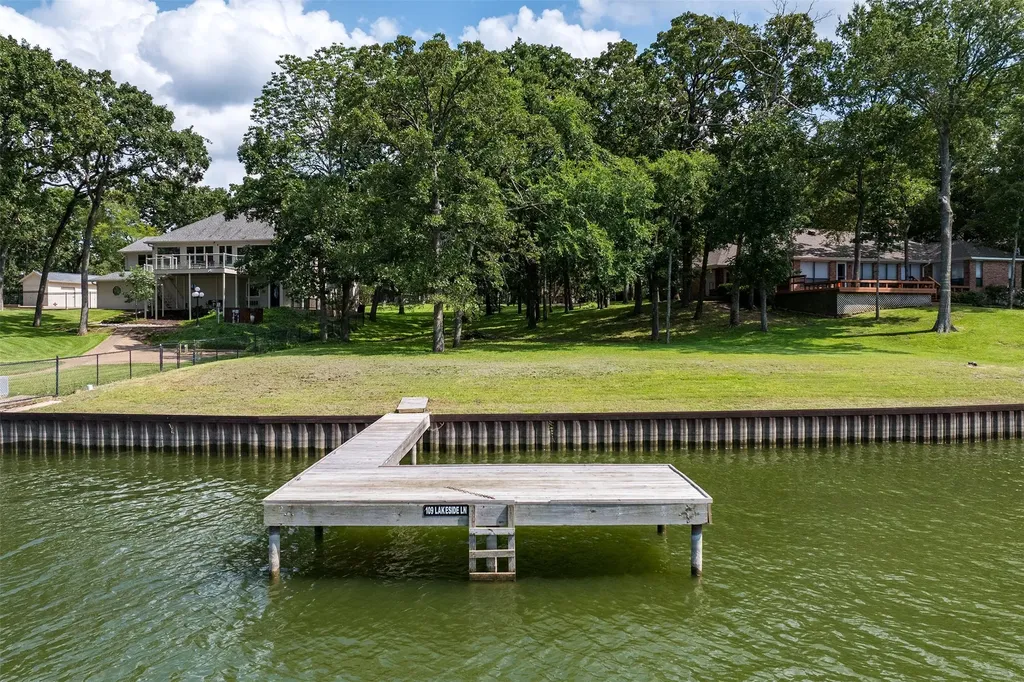 109 Lakeside Lane Streetman TX 75859