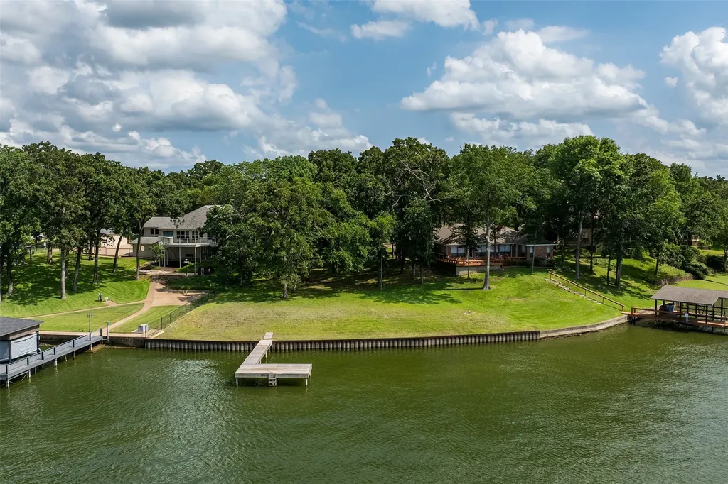 109 Lakeside Lane Streetman TX 75859
