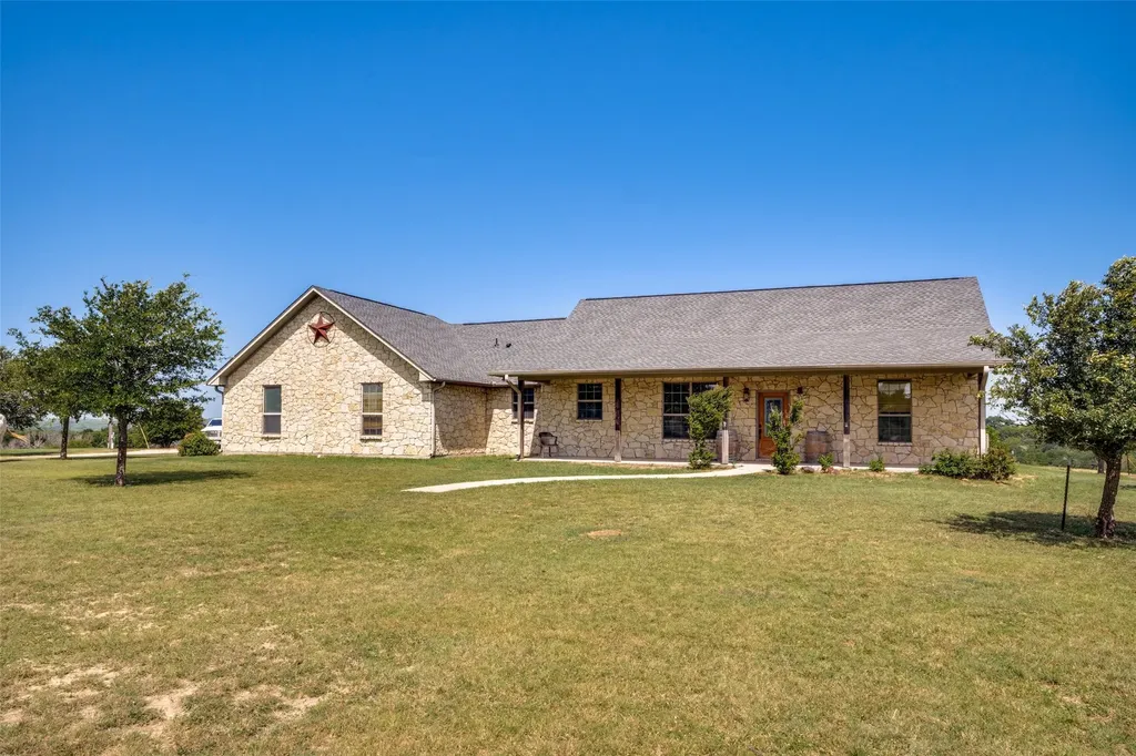 243 Rock Court Decatur TX 76234