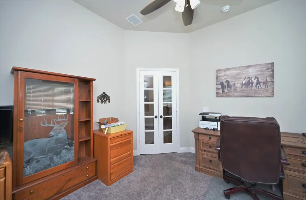 213 Oakcrest Drive Justin TX 76247