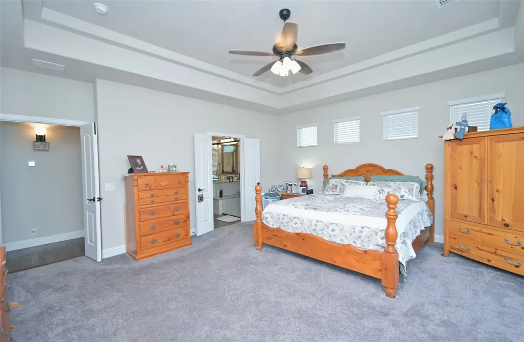 213 Oakcrest Drive Justin TX 76247