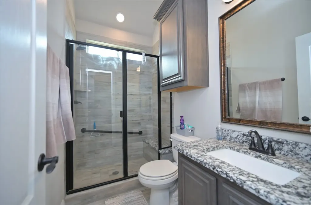213 Oakcrest Drive Justin TX 76247