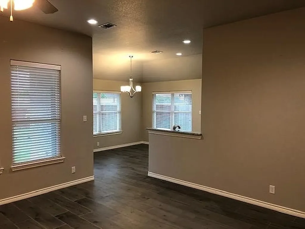 451 Silverton Drive Granbury TX 76049