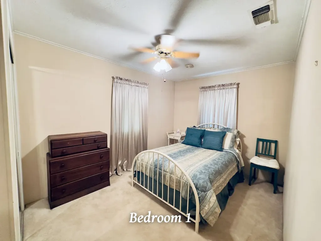 230 Scenic Loop Hawkins TX 75765